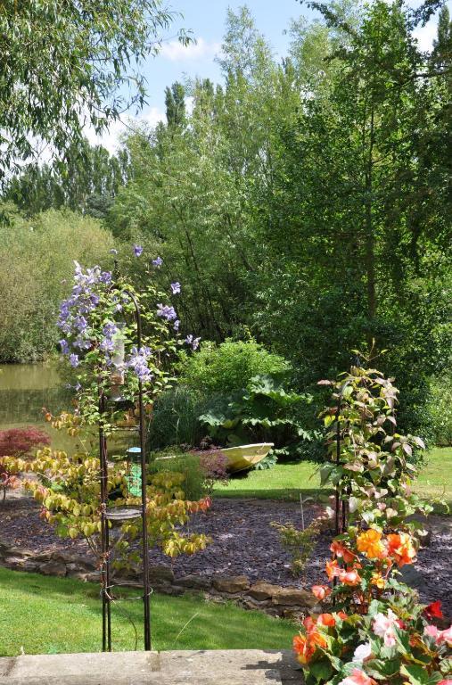 The Willows Bed & Breakfast Йорк Экстерьер фото